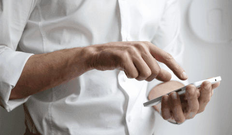 Person using a cellphone
